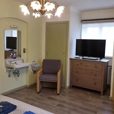 Bed and breakfast Fernadine 3*