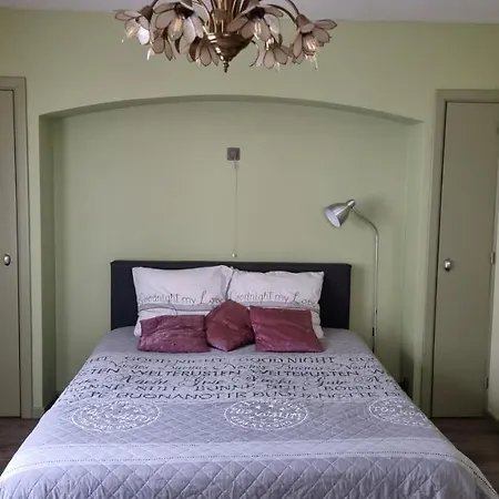 Fernadine Bed & Breakfast 3*
