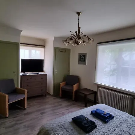 Fernadine Bed & Breakfast De Haan