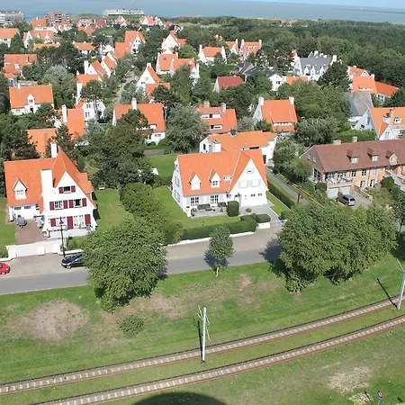 Fernadine Bed & Breakfast De Haan