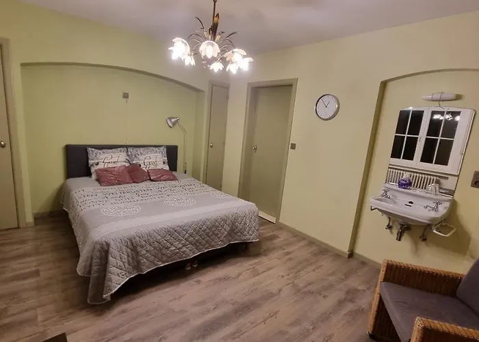 Fernadine Bed & Breakfast De Haan