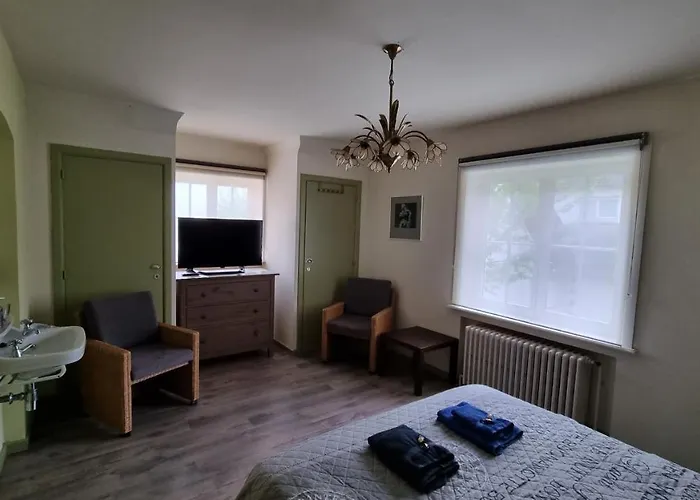 Fernadine Bed & Breakfast De Haan